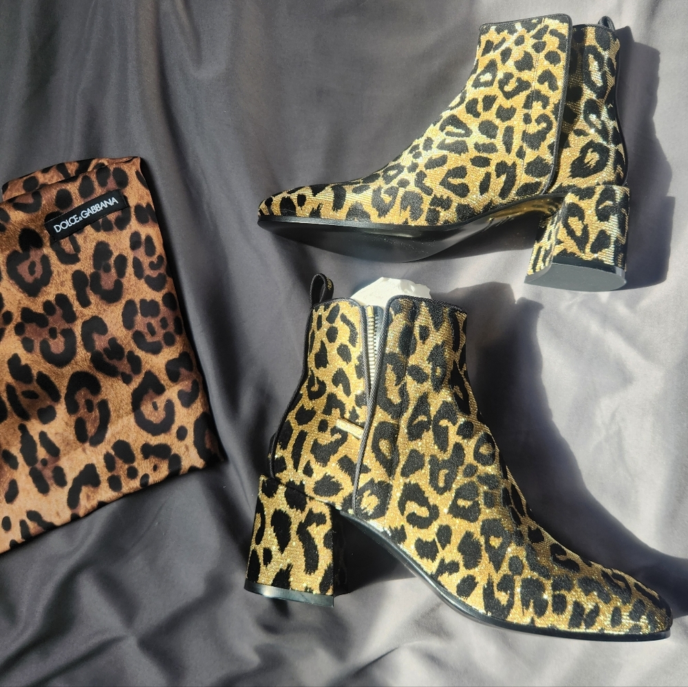 Dolce & Gabbana Leopard Print Ankle Boots